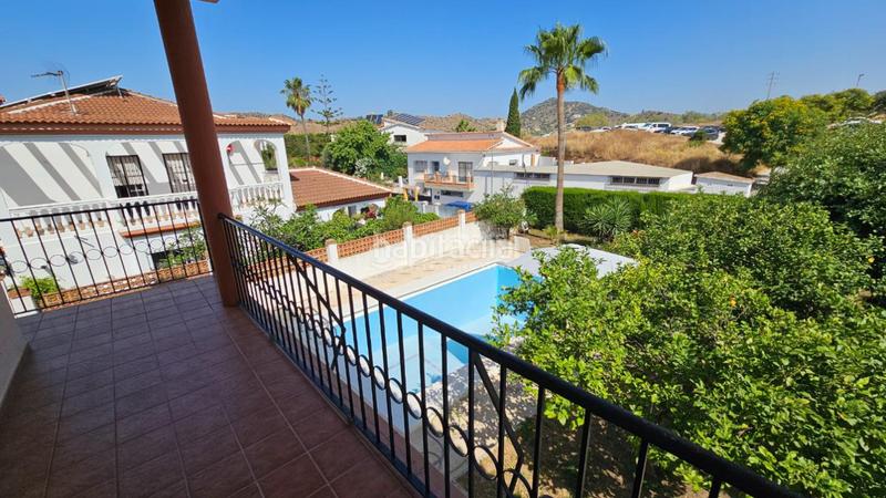 Foto 163a3944-d42f-4c77-9fb6-3db3cd2ac121. Casa amb calefacció aparcament piscina a Puertosol Málaga