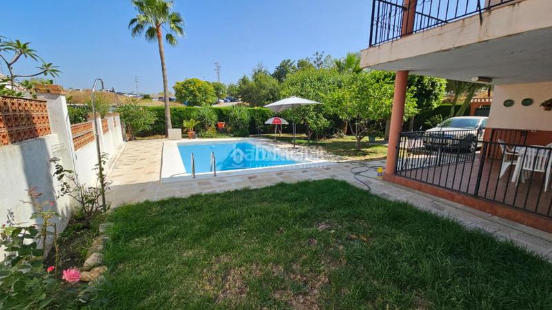 Foto ae668381-be62-48cc-bef6-5b94cff7c84c. Casa amb calefacció aparcament piscina a Puertosol Málaga