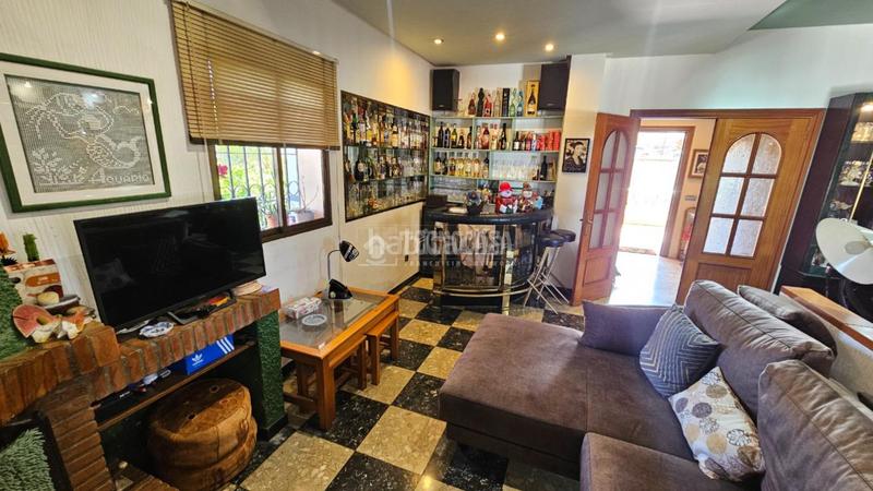 Foto aff3ff5e-e0f9-4e60-8798-e83a319e1eb1. Casa amb calefacció aparcament piscina a Puertosol Málaga