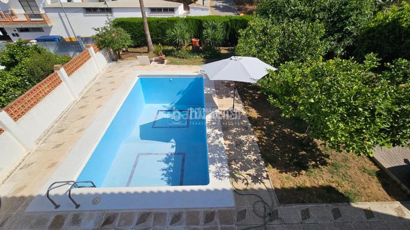 Foto b1ace9b3-d2e8-4b80-abd9-def60bf7d017. Casa amb calefacció aparcament piscina a Puertosol Málaga