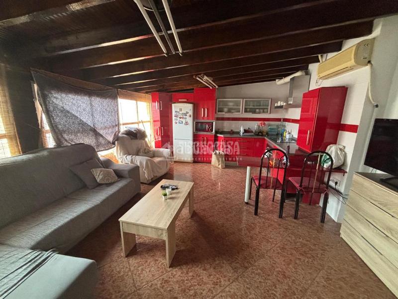 Foto 0ee72f3c-b8ac-4f89-a2ef-8ce7d762f84a. Casa pareada casa en venta en Los Almendros - El Limonero - El Tomillar Málaga