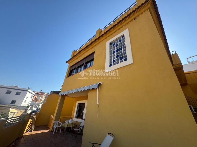 Foto 2368ef41-30da-4bda-a4e6-d6b9c41649dd. Casa pareada casa en venta en Fuente Alegre - El Chaparral - Los Morales Málaga