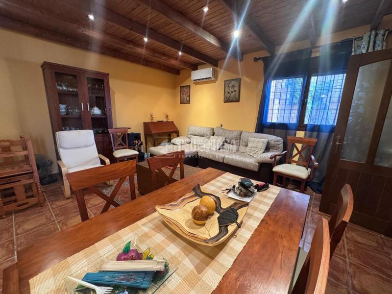 Foto e43286d6-2b04-4e25-9969-310c1e72ebef. Casa pareada casa en venta en Fuente Alegre - El Chaparral - Los Morales Málaga