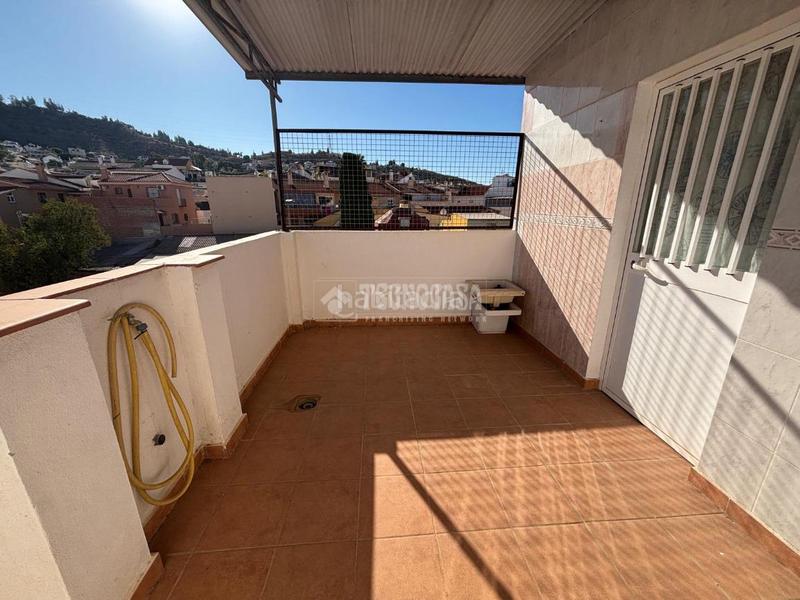 Foto 3d58480e-8b02-4cf0-919d-ffa3313cc48f. Maison jumelée dans Fuente Alegre - El Chaparral - Los Morales Málaga