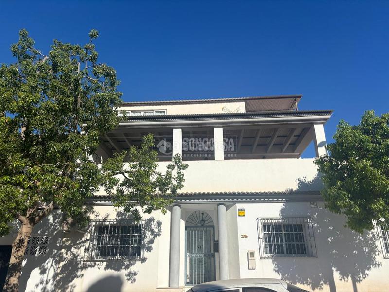 Foto 44869c32-f101-44d3-82c5-c2e57d42ba59. Maison jumelée dans Fuente Alegre - El Chaparral - Los Morales Málaga