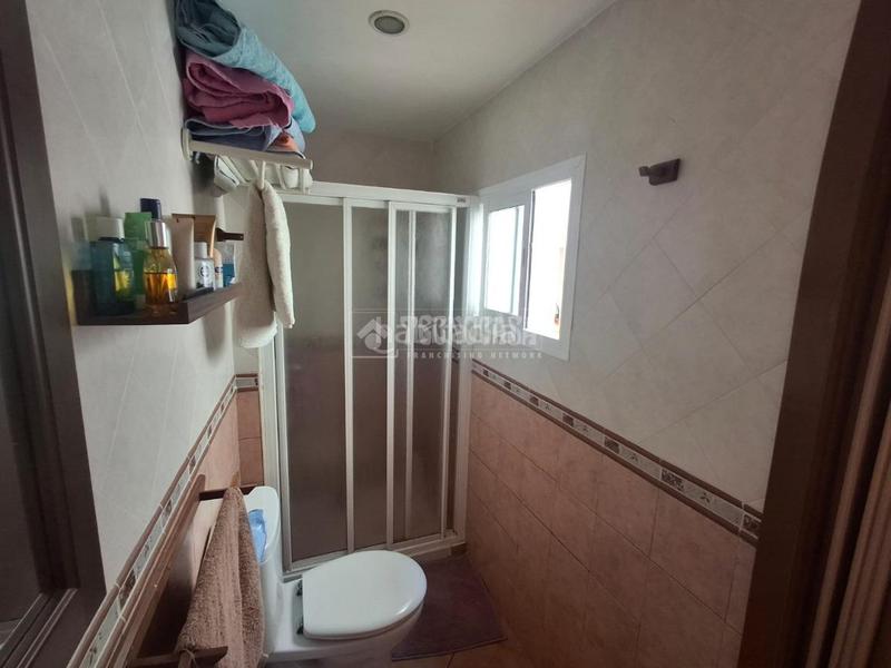 Foto 0ef074b0-fb0a-44ad-a603-64857520563e. Casa bifamiliare in Fuente Alegre - El Chaparral - Los Morales Málaga