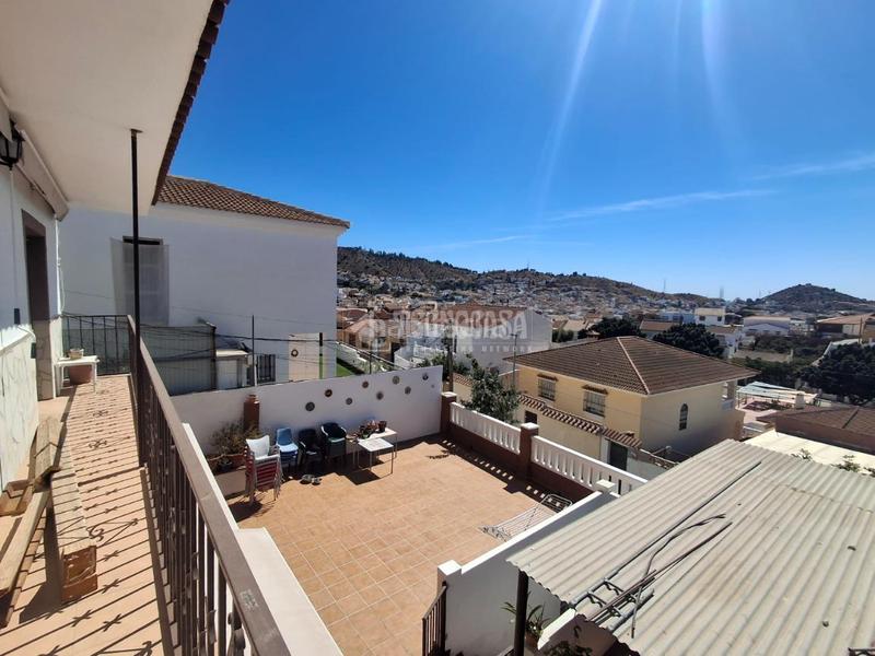 Foto 3407fdbd-a6a7-4077-85fe-598db05b0818. Casa bifamiliare in Fuente Alegre - El Chaparral - Los Morales Málaga