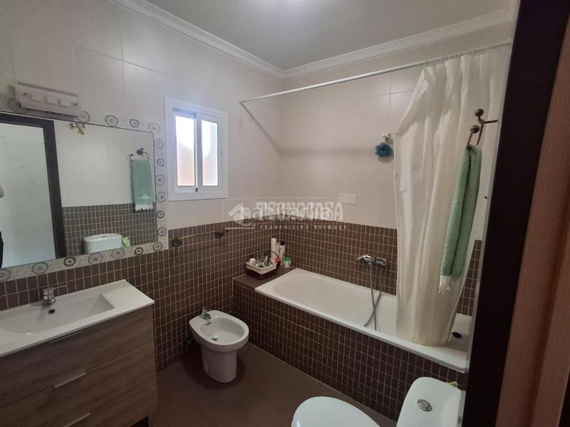 Foto a533f82d-0268-48db-9d0b-c72b234164b0. Casa bifamiliare in Fuente Alegre - El Chaparral - Los Morales Málaga