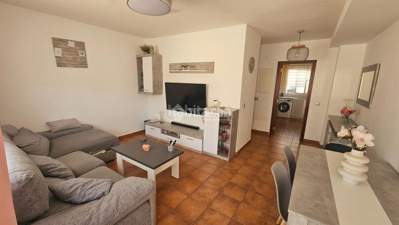 Foto 47206443-7f37-4fb7-ba20-e61a99fa7008. Casa aparellada a Almogía
