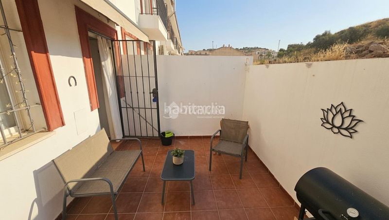 Foto 4a9c4c52-ade3-4f5f-9b48-2dee1c8b4ea0. Casa aparellada a Almogía
