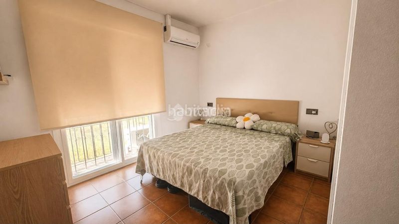 Foto 5d0ad1c5-46e0-45c5-bfb7-294e7fe4dc08. Casa aparellada a Almogía