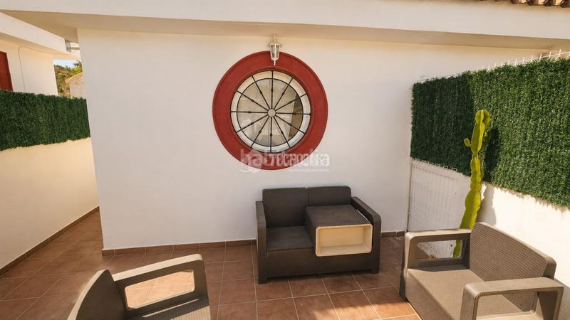 Foto 6f992883-87d0-4edc-b676-c1873e3a2f7a. Casa aparellada a Almogía
