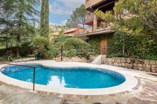 Casa a Los Robles. Casa en venta en torrelodones