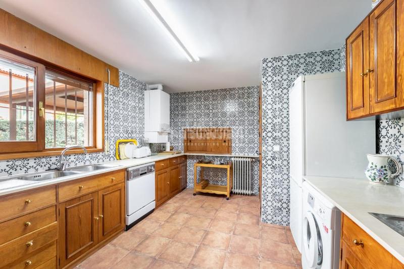 Foto b47286ce-c257-4be8-8408-ea24a045b3f1. Casa con riscaldamento parcheggio piscina in Los Robles Torrelodones
