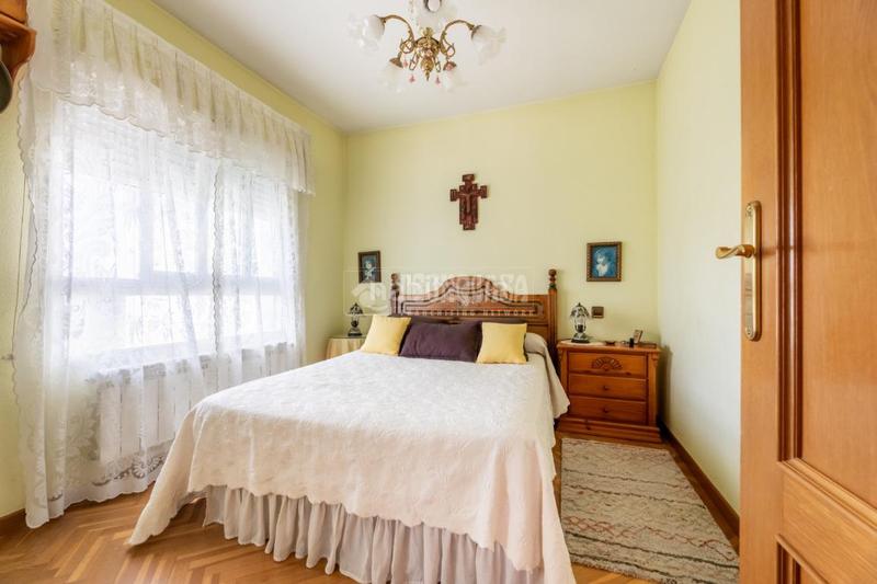 Foto 8484e7f8-c2bd-4ba5-884a-db148d52d95b. Casa pareada casa en venta en Casco Antiguo Torrelodones