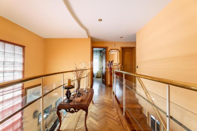 Foto a9047cb6-ad3a-49ae-a234-908b4d639e04. Casa pareada casa en venta en Casco Antiguo Torrelodones