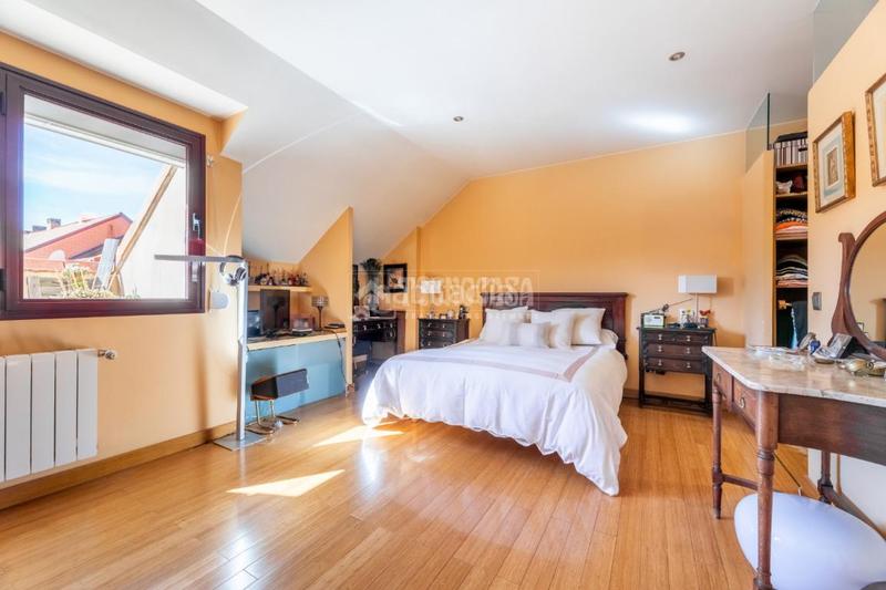 Foto edf03129-cfa0-453d-bb2f-e7b579939cdd. Casa pareada casa en venta en Casco Antiguo Torrelodones