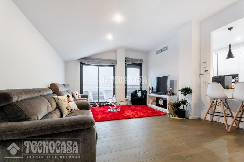 Foto 1a0dd820-b739-4de5-b29c-2e3626fdb3f9. Appartamento con riscaldamento parcheggio in Los Robles Torrelodones