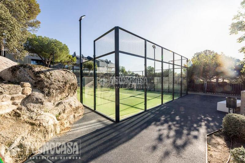 Foto 9ce684f9-82c9-41ef-8446-de75d28326ef. Appartamento con riscaldamento parcheggio in Los Robles Torrelodones