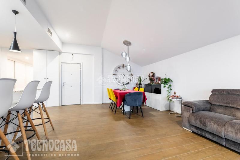 Foto cef0c368-68c9-4ca7-aac3-670053054ab0. Appartamento con riscaldamento parcheggio in Los Robles Torrelodones