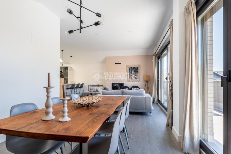 Foto 4947ef86-5cdd-4217-9c5a-b9910af00528. Pis amb calefacció aparcament a Los Robles Torrelodones