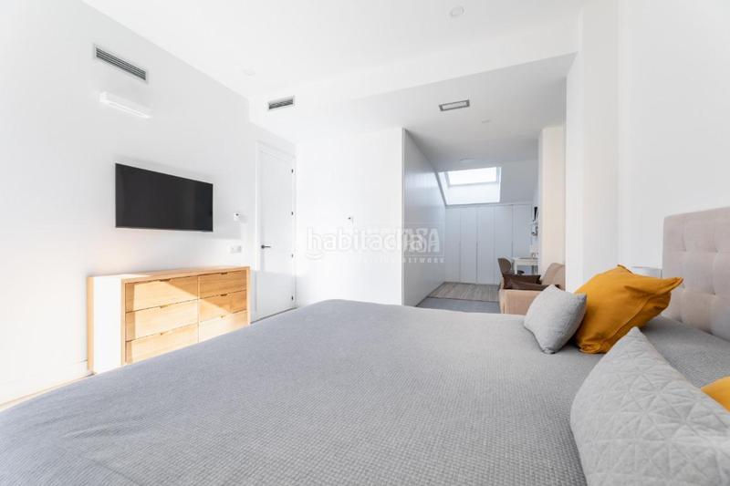 Foto f5107984-002c-4fc0-a328-03bbd821b920. Pis amb calefacció aparcament a Los Robles Torrelodones