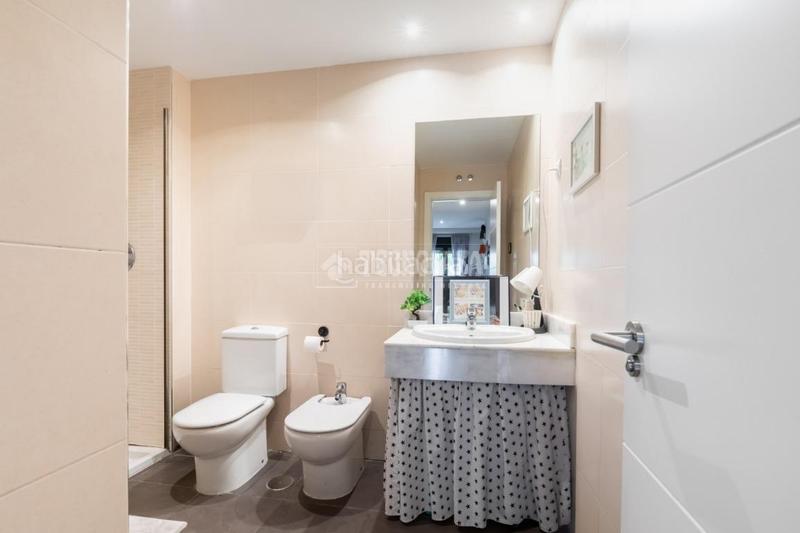 Foto 932dfc4f-cf9c-40d6-9c4b-50d55ef370bf. Casa aparellada amb calefacció aparcament piscina a Torrelodones