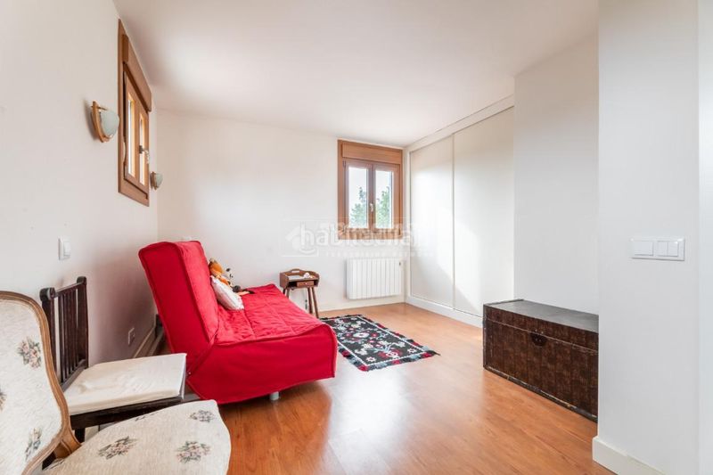 Foto 517cd7d3-9804-4fc9-99d3-dd8817d01ef5. Casa amb calefacció aparcament piscina a Colonia Torrelodones