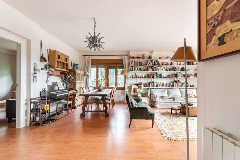 Foto 734e67b8-15e3-4a99-9fb3-6d3df1ba3d42. Casa amb calefacció aparcament piscina a Colonia Torrelodones