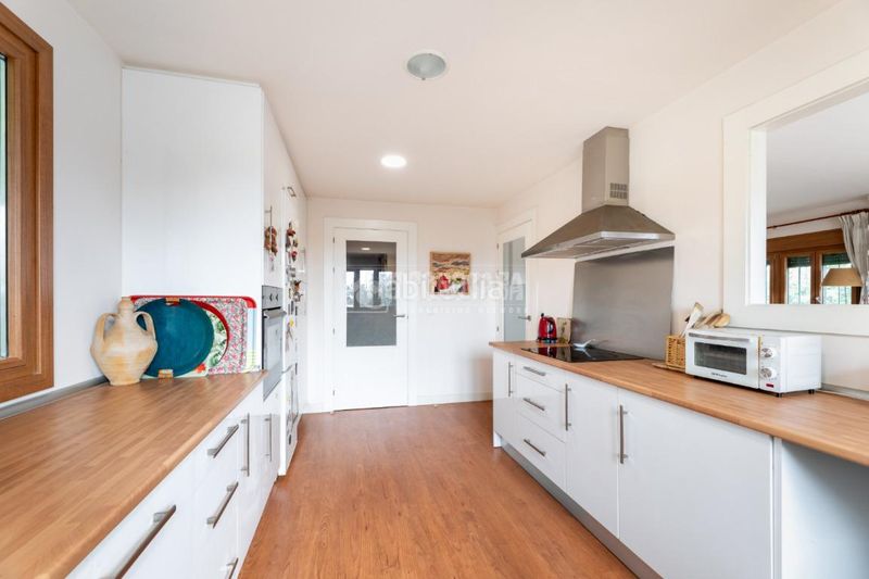 Foto 8c639bb7-89c6-444b-93c9-d026415b1e1a. Casa amb calefacció aparcament piscina a Colonia Torrelodones