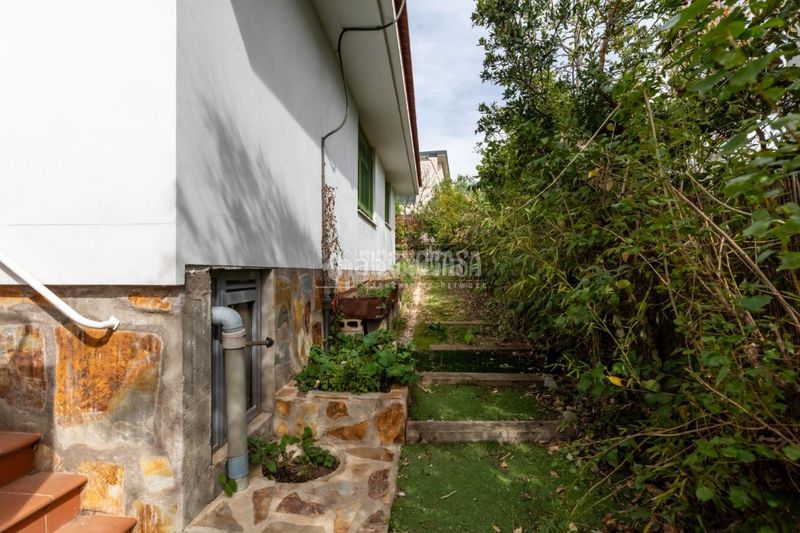 Foto a17fbaf0-a4d1-4084-b48a-16c40a01422c. Casa amb calefacció aparcament piscina a Colonia Torrelodones