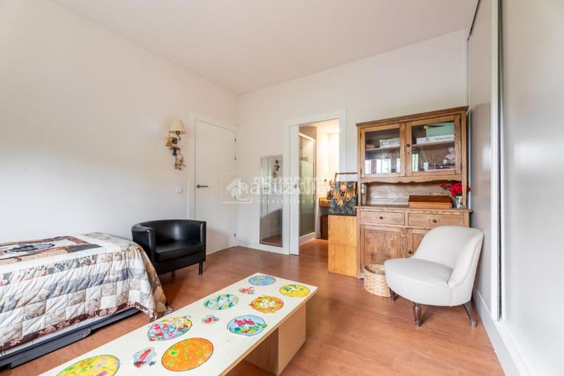 Foto be5e55a6-0ab0-483a-8d10-facee86889d6. Casa amb calefacció aparcament piscina a Colonia Torrelodones