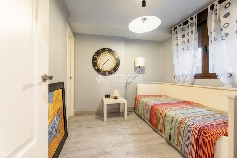 Foto fe9a69ff-4cc1-4c88-8624-279d74107cc0. Casa aparellada amb calefacció aparcament a Centro Comercial-Hospital Torrelodones