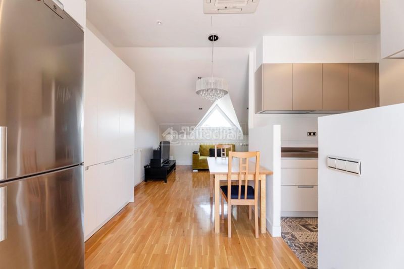 Foto 7fc4a7cc-2212-4aa2-9de9-ba6edaa2eee7. Flat with heating pool in Casco Antiguo Torrelodones