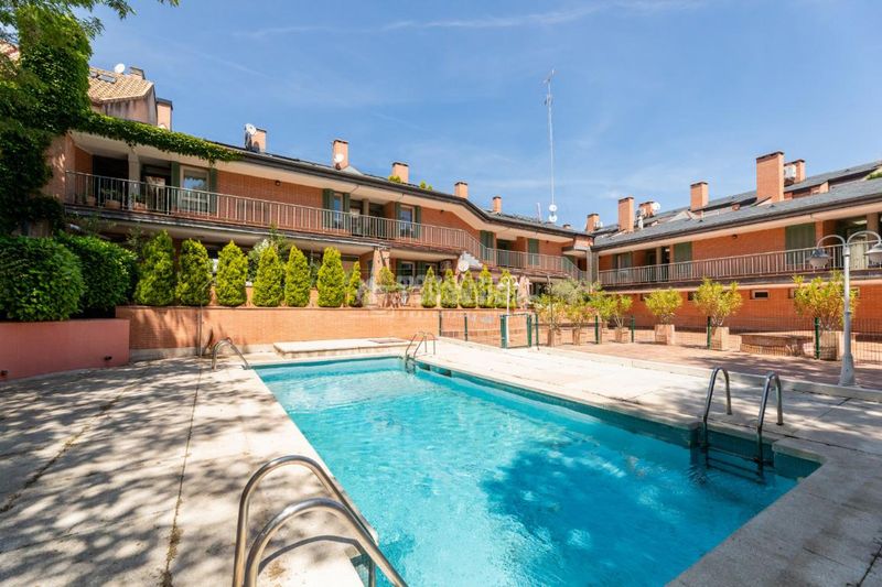 Foto a06dd49d-4372-469d-a031-b9618a5d530b. Flat with heating pool in Casco Antiguo Torrelodones