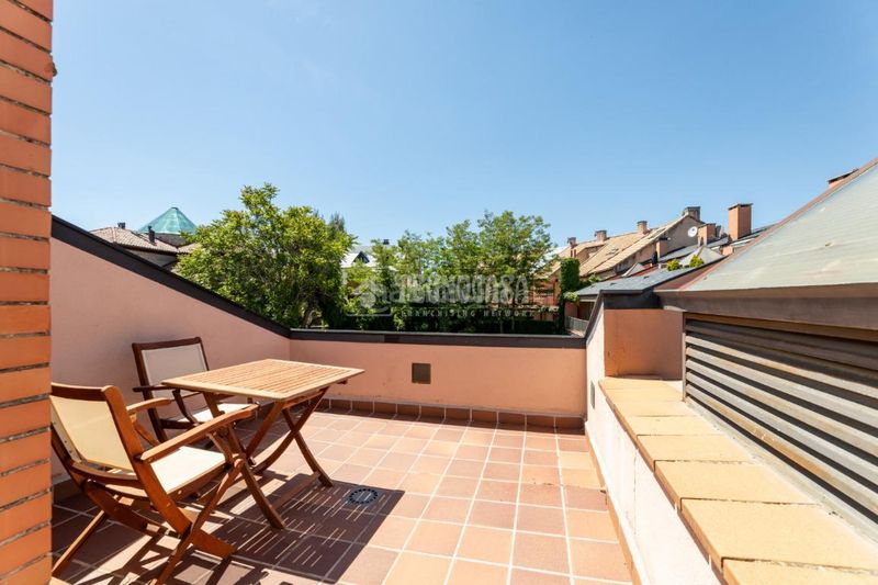 Foto dec38b36-94bf-4ef2-bacb-3e3b2c4b34f4. Flat with heating pool in Casco Antiguo Torrelodones