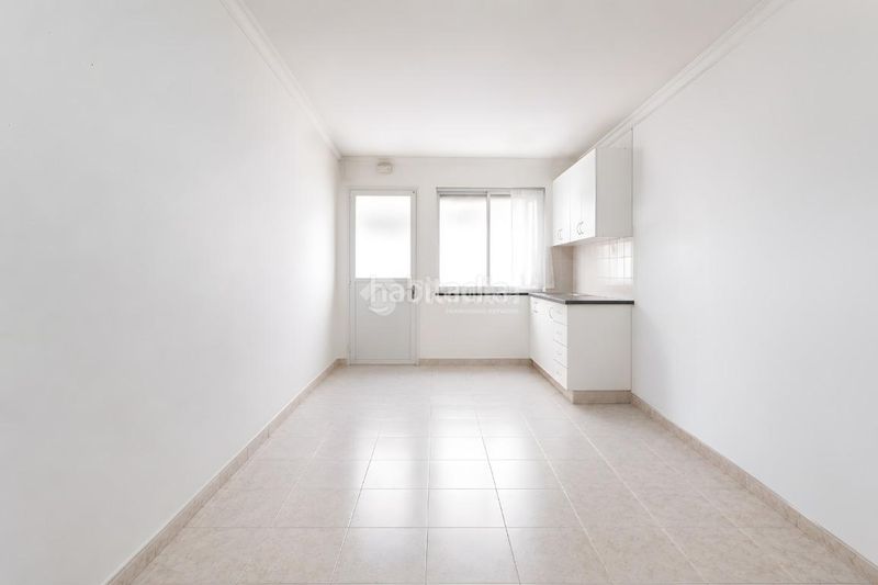 Foto 586ff92d-ee84-4d21-b3fc-171c0ddbbf16. Local comercial amb calefacció a Colonia Torrelodones