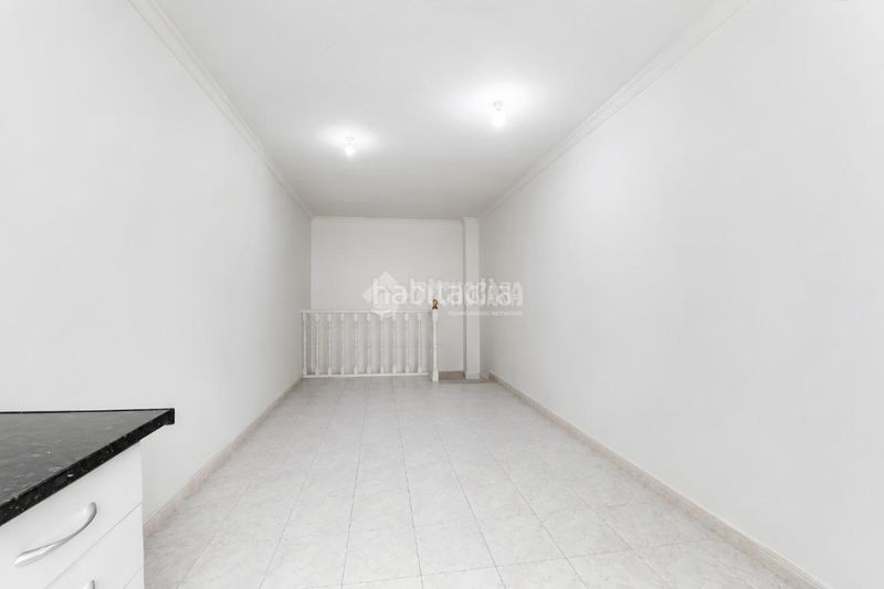 Foto 6563f2a6-98d7-44d5-92ea-cd68aba9dee3. Local comercial amb calefacció a Colonia Torrelodones