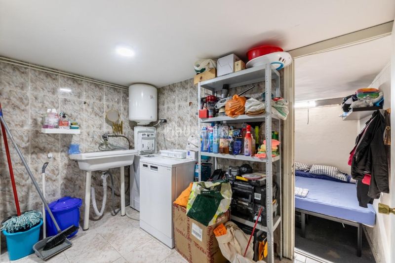 Foto d418d018-ac77-47ce-884b-e0dfd7cb7bde. Local comercial amb calefacció a Colonia Torrelodones