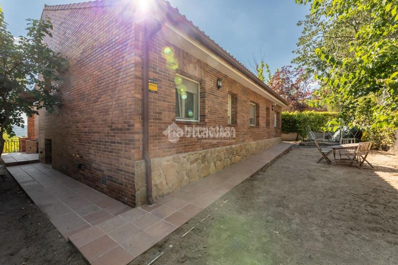 Foto 4b4eb887-b7d0-4718-94e8-6a7d1616dd71. Casa amb calefacció aparcament a Las Marías Torrelodones