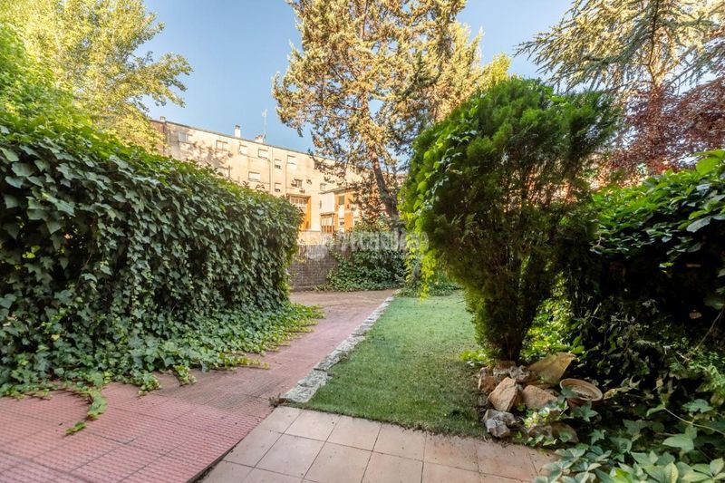 Foto c747cead-07c8-4d5c-9866-f5b5e7561b58. Casa aparellada amb calefacció aparcament piscina a Torrelodones