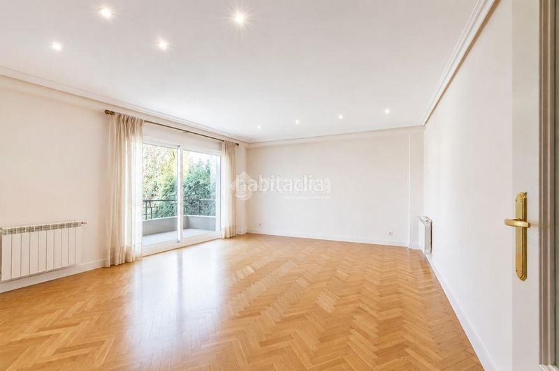 Foto 4f124ebc-0bea-4109-9644-81ba6e4692dc. Piso  en venta en Casco Antiguo Torrelodones