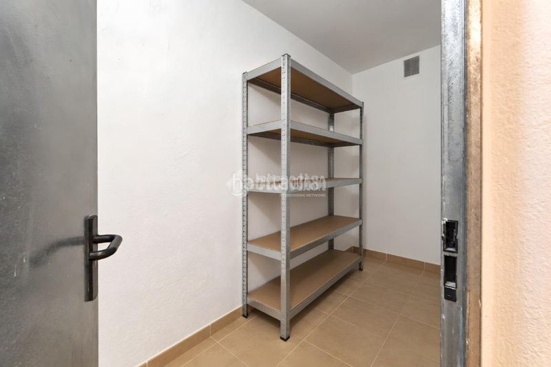 Foto cac9ee75-aee3-4cbd-8840-2bd80167a9d1. Pis amb calefacció a Centro Comercial-Hospital Torrelodones