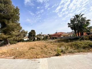 Terreny residencial  Eivissa. Parcela en urb california de canyelles