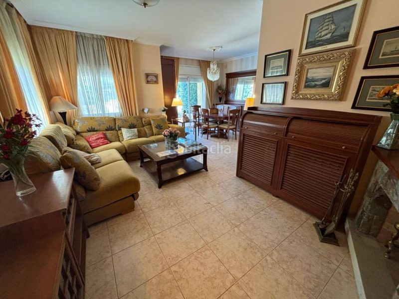 Foto a27b3f6a-201e-418f-9373-20ed024533f1. Casa amb calefacció aparcament piscina a Santa Maria-l´Eixample-Sud Sumella Cubelles