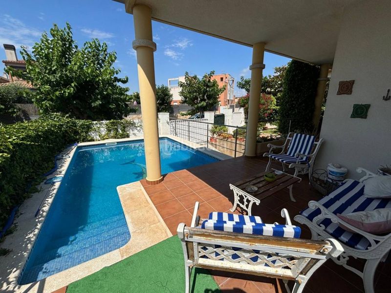 Foto c2893f88-279f-487a-833e-d79cf1737225. Casa amb calefacció aparcament piscina a Santa Maria-l´Eixample-Sud Sumella Cubelles