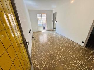 Flat  Taronger. Vivienda para entrar a vivir junto a la rambla y centro de la ci