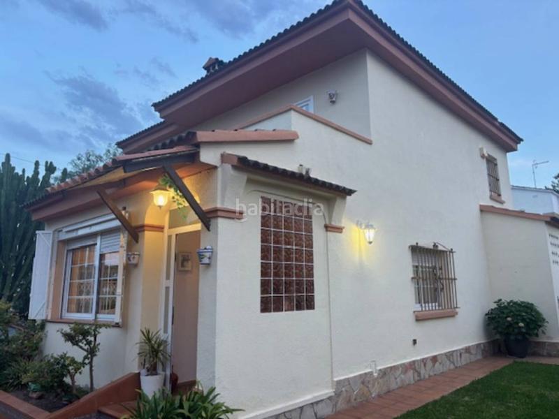 Foto a04f9ef4-382c-4439-87e0-e49440608c65. Casa amb calefacció aparcament a Cunit residencial Cunit