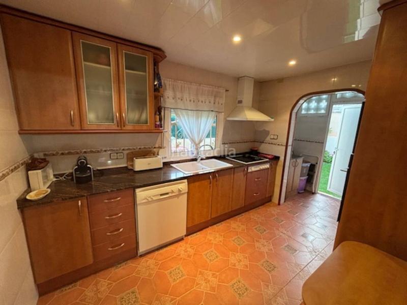 Foto c96300d7-ce05-4e26-90b6-002b8b268200. Casa amb calefacció aparcament a Cunit residencial Cunit