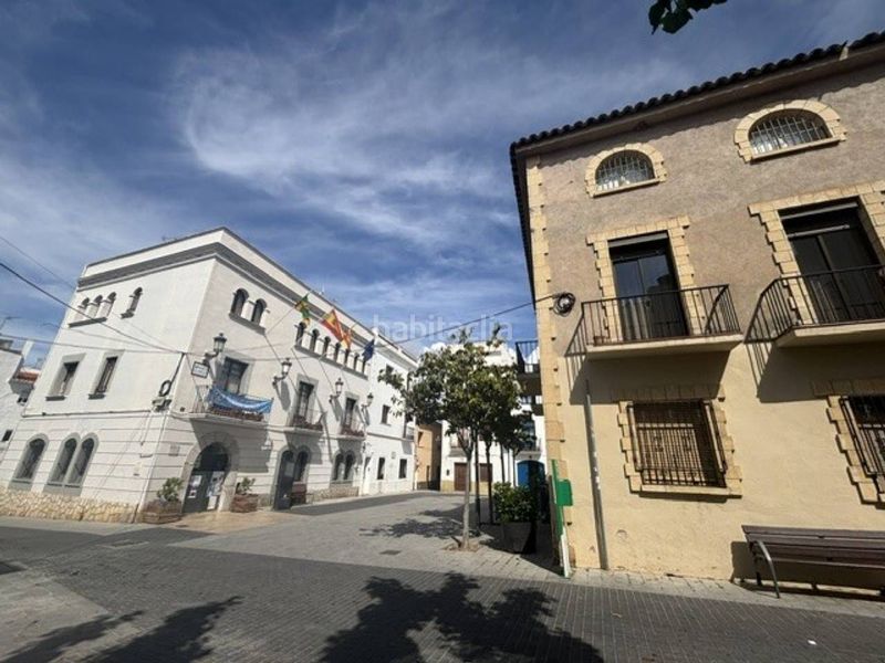 Foto 56bd3104-ab99-411e-bee9-90bcfd898f8c. Casa amb aparcament a el castell de Cubelles Cubelles